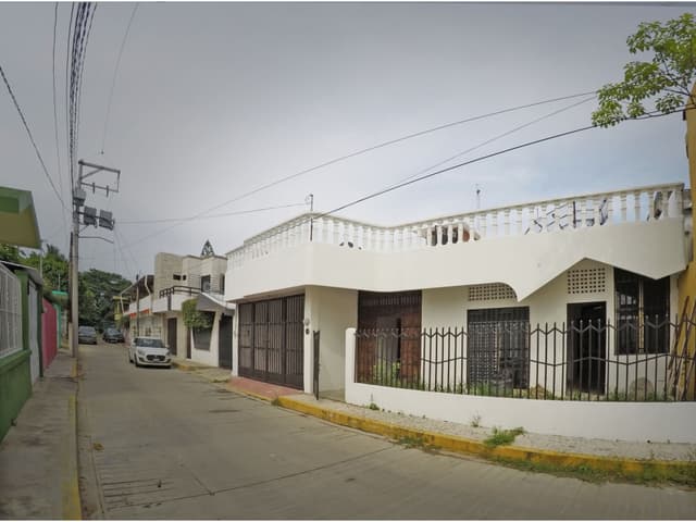 Casa en venta, 20 metros de la Avenida Hidalgo