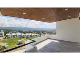 CASA EN VENTA EN FRACCIONAMIENTO VALLE DORADO.