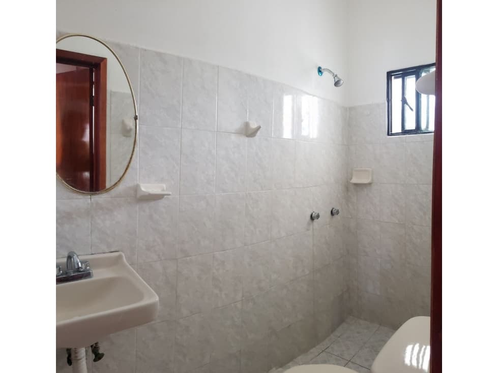 CASA EN CENTENARIO — foto 4