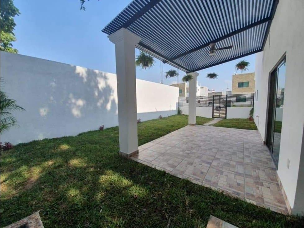 casa en venta en privada, con alberca. — foto 2