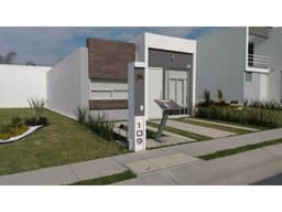 CASA SUR AGS COTO ALBERCA SEGURIDAD NISSAN COMPAS