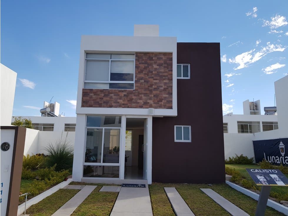 CASA NUEVA SUR ORIENTE AGS 12 MIN CENTRO SERVICIOS — foto 1