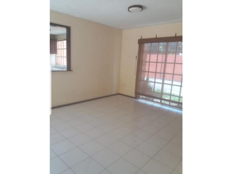 Casa atrás de Cotsco — foto 2