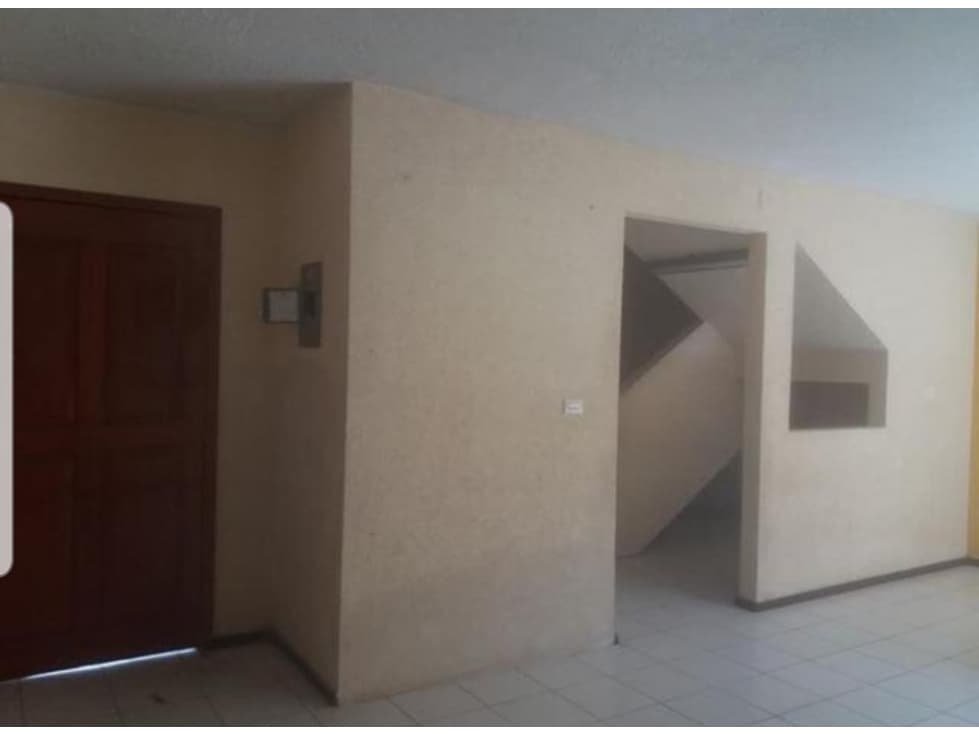 Casa atrás de Cotsco — foto 3
