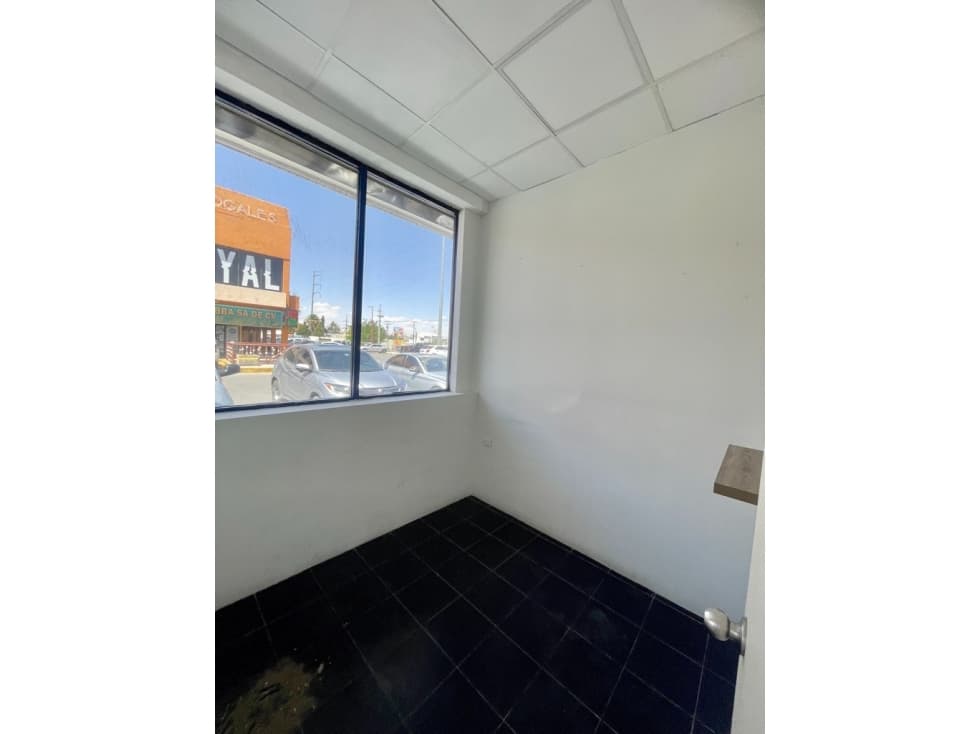 Local comercial 354 m2 en renta Plaza Nogales — foto 5