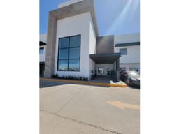 Oficinas corporativas en renta, 365 m2 Av. Tomas Fernández