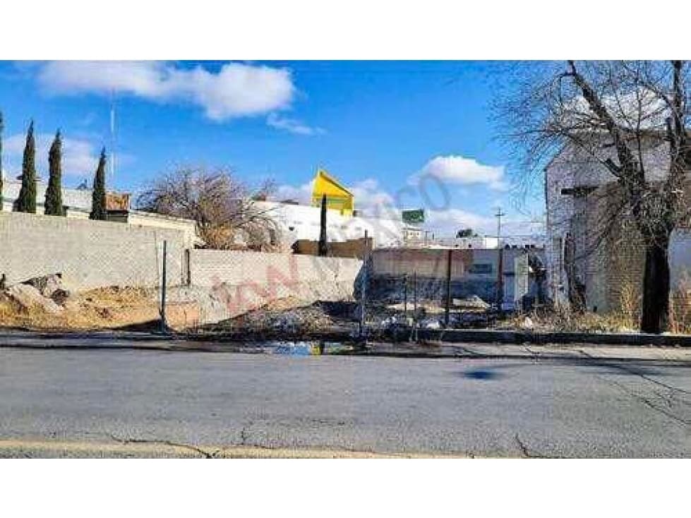 Terreno 1,227 m2 Av. Hermanos Escobar — foto 1