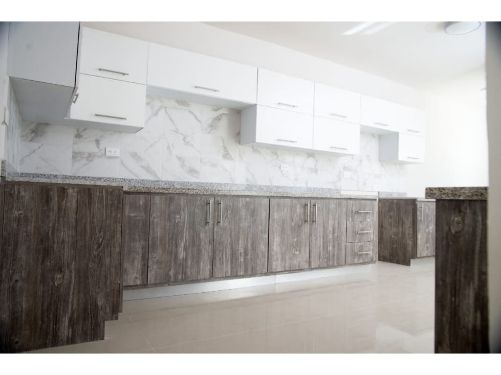 Casa espaciosa en Venta. Sector Galerías — foto 5