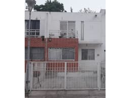 Casa 2 Pisos en coto