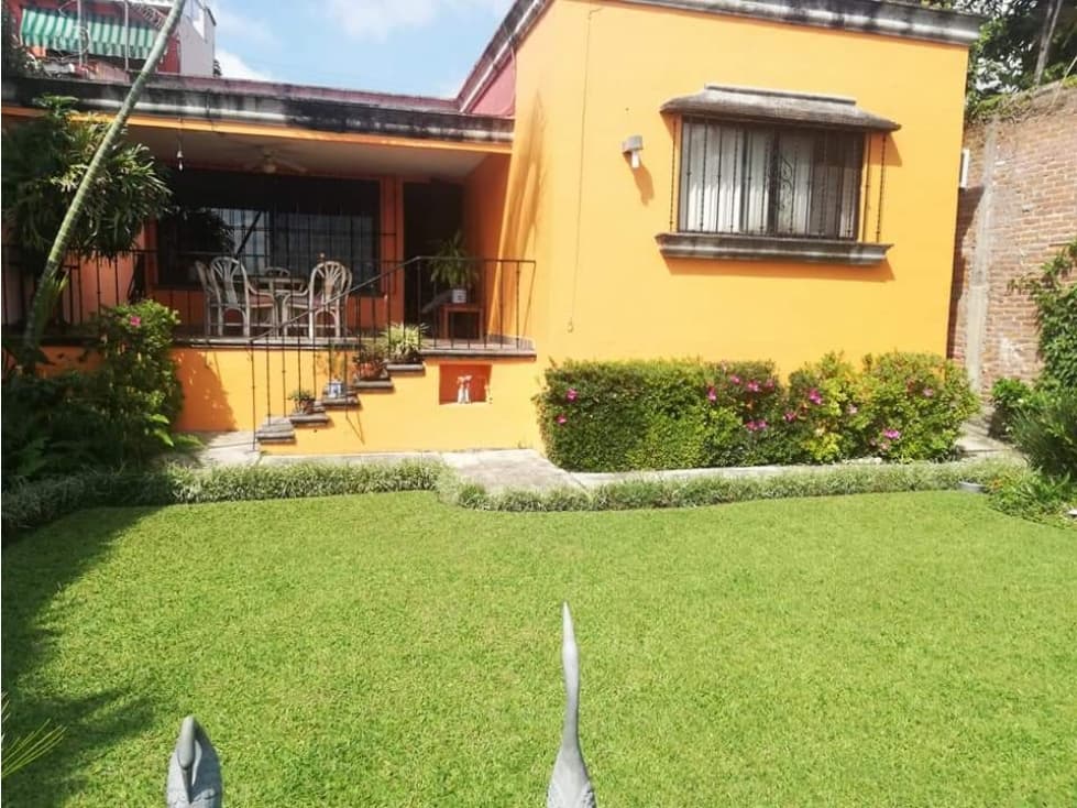 EN EL CORAZON DE CUERNAVACA CASA EN UN NIVEL — foto 1