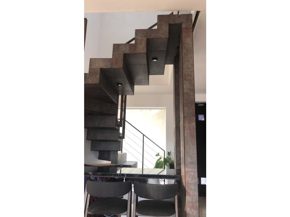 CASA PARA ESTRENAR ESTILO MINIMALISTA CON SEGURIDAD — foto 4