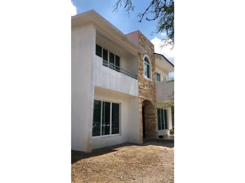 CASA EN VENTA EN SILAO — foto 2