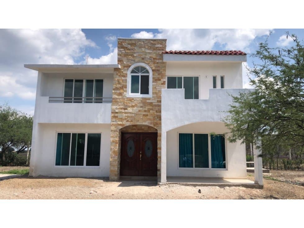CASA EN VENTA EN SILAO — foto 1