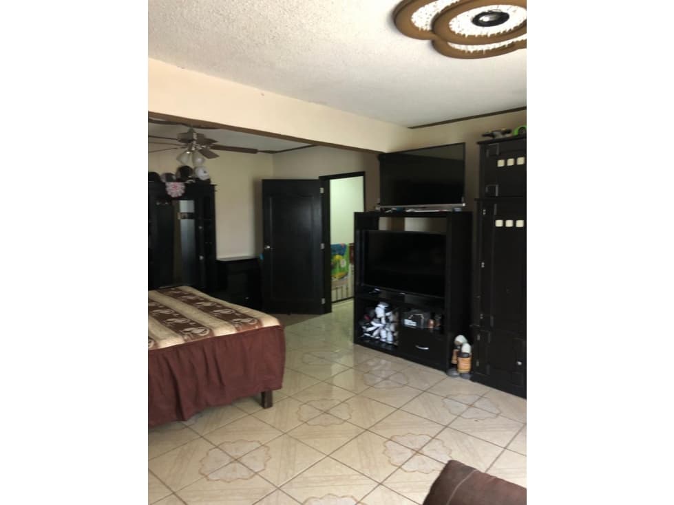 CASA EN VENTA COL. OBRERA SILAO,GTO — foto 5