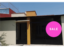 BONITA CASA EN VENTA EN FRACC. CARLOS DE LA MADRID VILLA DE ALVAREZ