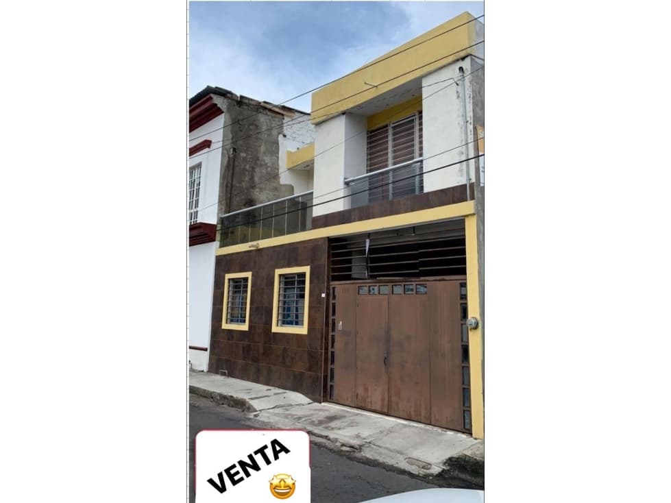 BONITA CASA EN VENTA CON AMPLIOS ESPACIOS EN COLONIA CENTRO COLIMA — foto 1