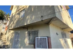 CASA EN VENTA DE 3 NIVELES EN LA COLONIA GUERRERO TIJUANA