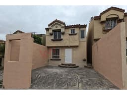 CASA COMO NUEVA EN SANTA FE 5TA SECCION EN PRIVADA ACCESO CONTROLADO