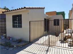 CASA EN VENTA EN EL FRACCIONAMIENTO RIBERA DEL BOSQUE TIJUANA