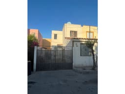 CASA EN VENTA EN FRACCIONAMIENTO RIVERA DEL BOSQUE TIJUANA