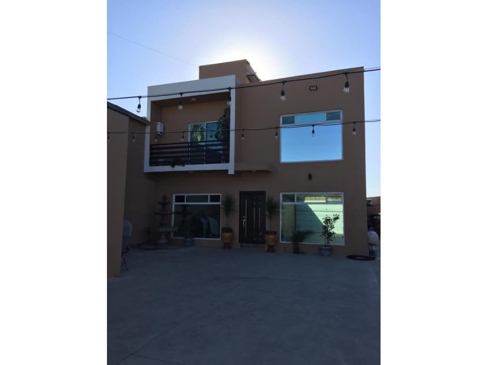 RESIDENCIA MODERNA A UNOS PASOS DE LA PLAYA — foto 3