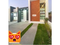 EN VENTA BONITA CASA UBICADA EN FRACC. SAN RAMON VILLA DE ALVAREZ