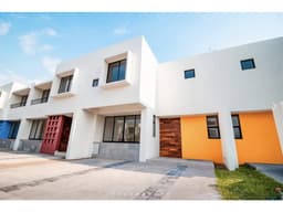 CASA EN VENTA EN CALLE CERRADA FRACC. CRISTMAT VILLA DE ALVAREZ