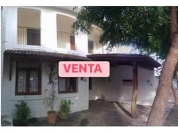 SE VENDE CASA FRENTE A JARDIN EN RESIDENCIAL ESMERALDA COLIMA