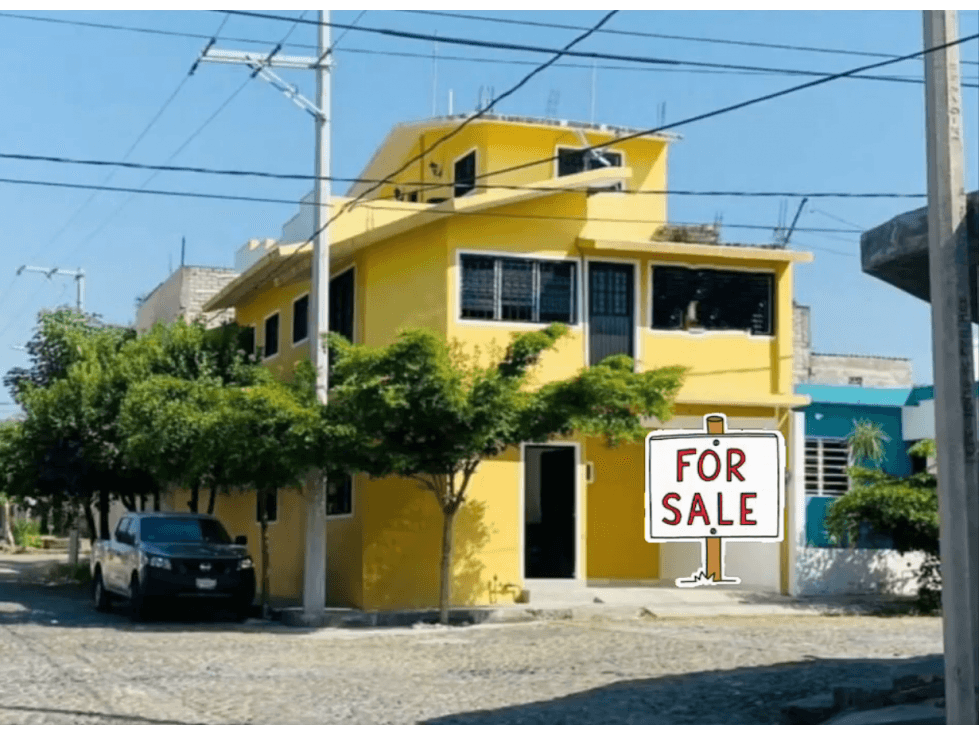 HERMOSA CASA EN VENTA DE 3 NIVELES COLIMA — foto 1