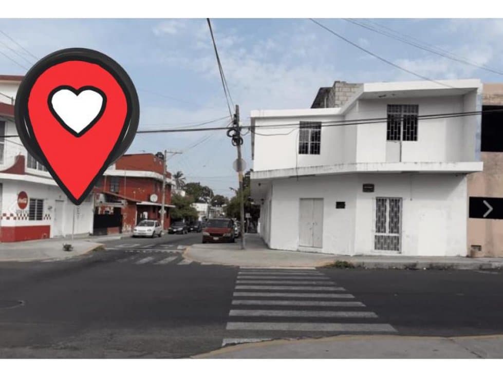 VENTA DE CASA CENTRICA DE 2 PLANTAS Y EN ESQUINA COLIMA — foto 1