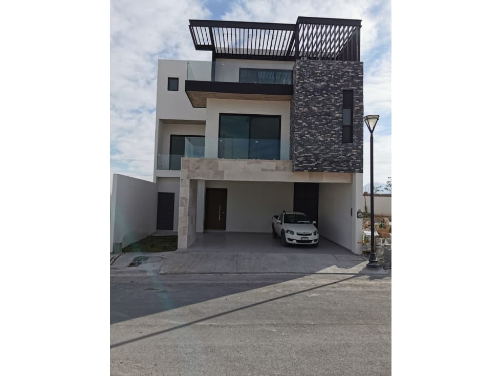 Preciosa casa en preventa en Jardines del Campestre — foto 2
