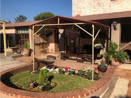 Super amplia casa en Lomas de Lourdes