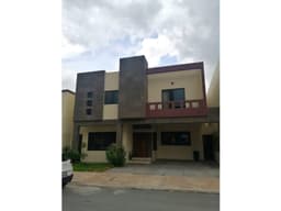Residencia en venta en fracc Misiones 2