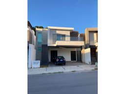 Moderna casa en renta en fracc Tierra Santa