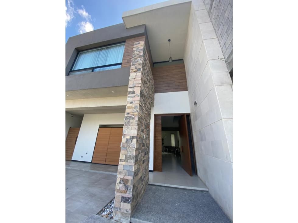 casa en venta Fracc Villa Foresta en Saltillo — foto 2