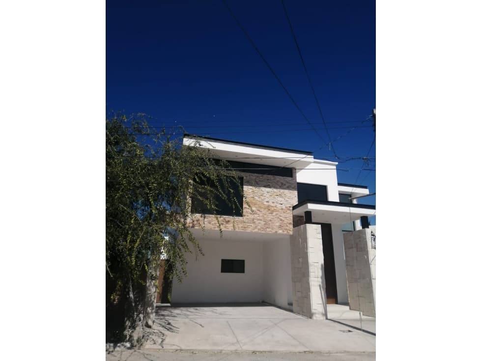 Residencia en venta en San Agustin en Saltillo — foto 1
