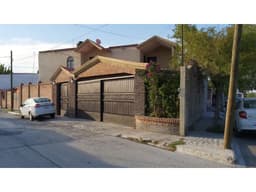 Casa en venta en Ramos Arizpe Fracc Peña Alta