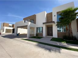 Casa en Venta Moderna con Finos Acabados La Coruña, Hermosillo, Sonora