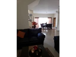 Casa en Residencial Santa Rosa
