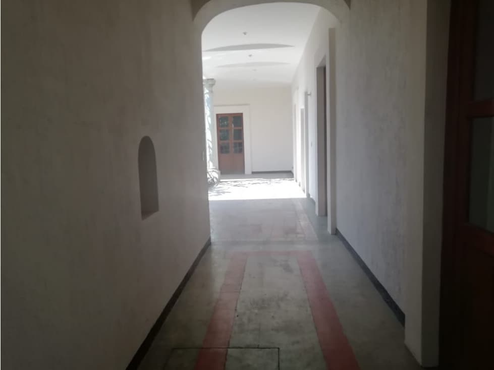 CASA EN VENTA MUY CERCA DEL CENTRO HISTÓRICO — foto 3