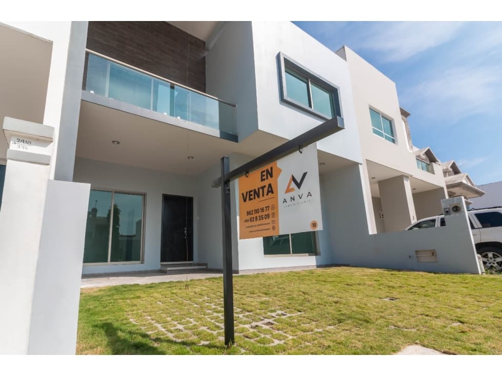 CASA EN VENTA EN FRACCIONAMIENTO RINCÓN DEL BOSQUE — foto 2