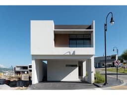 Venta de Casa en la Carretera, sector El Uro