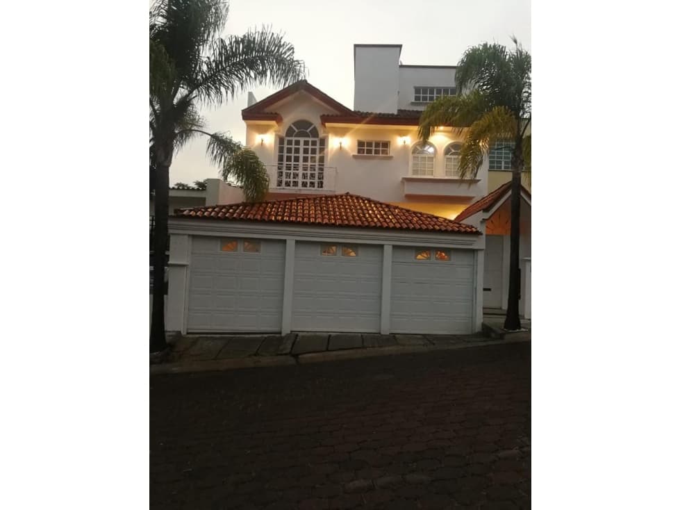 RESIDENCIA EN FRACCIONAMIENTO CUMBRES  DE MORELIA — foto 1