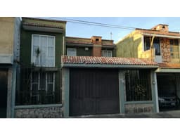 CASA CON DEPARTAMENTO COLONIA GUADALUPE MORELIA