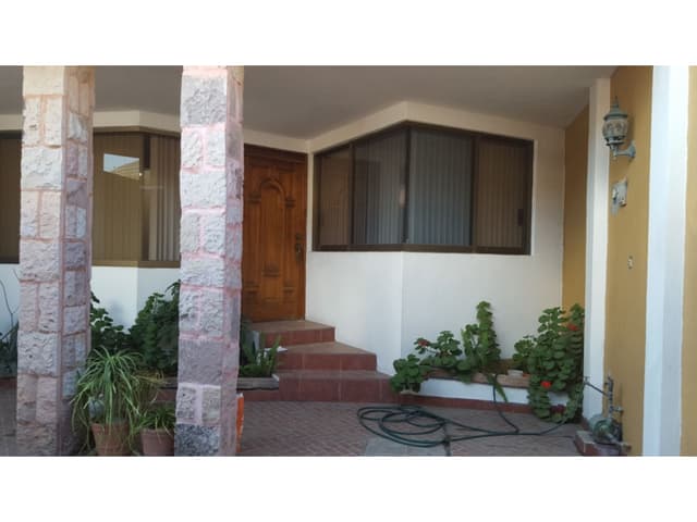 CASA EN PASEO DE LAS LOMAS MORELIA