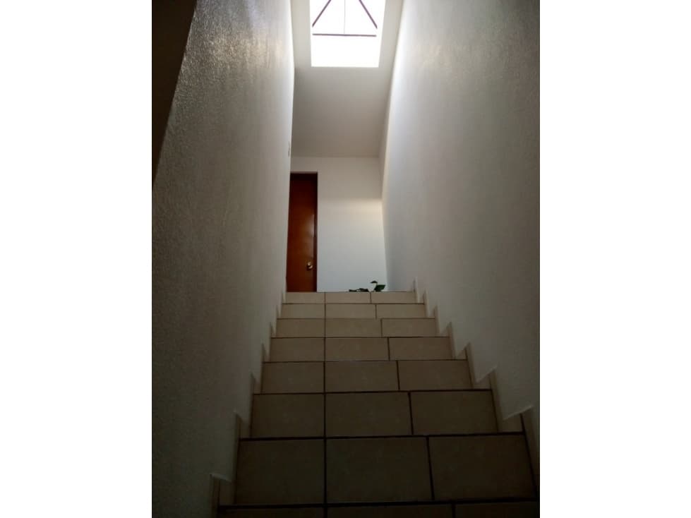 CASA EN FUENTES DE MORELIA — foto 3