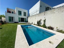 venta de casa sola con alberca en pueblo magico, Tlayacapan, Morelos