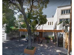 HERMOSA Y LUJOSA CASA EN LOMAS DE TECAMACHALCO