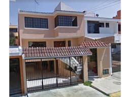 HERMOSA Y LUJOSA CASA EN JARDINES DE SATÉLITE NAUCALPAN