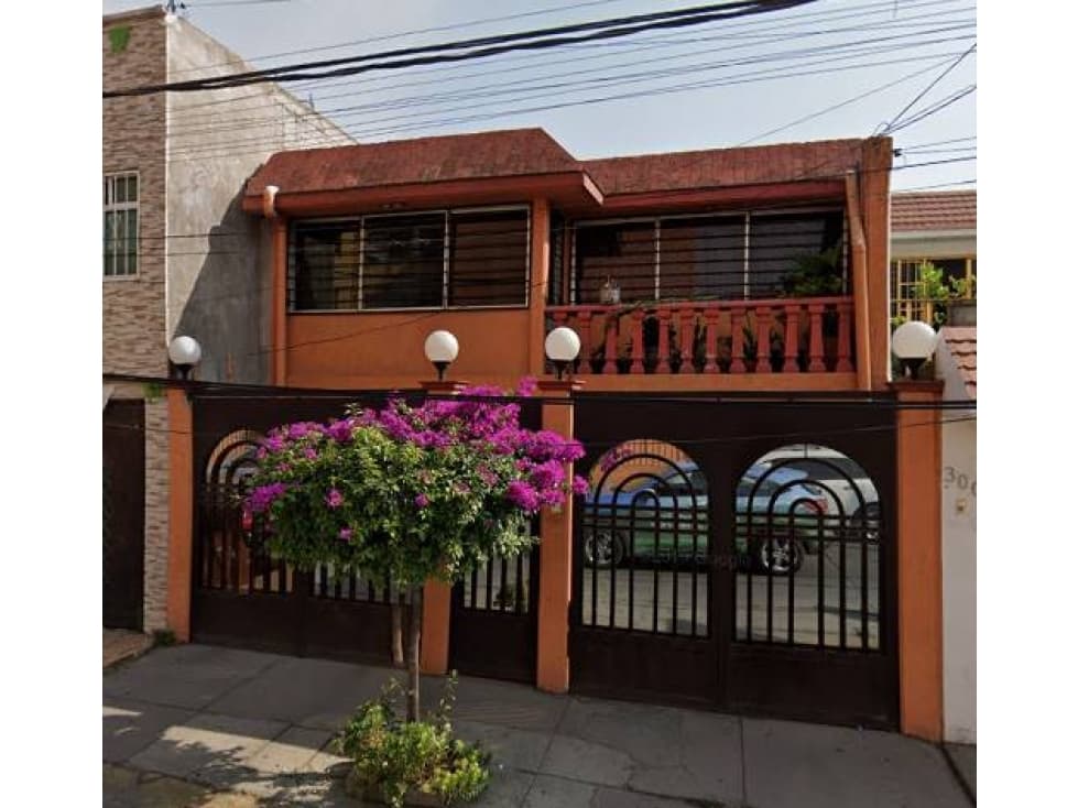 CASA EN BOSQUES DE ARAGON EDO MEX — foto 1